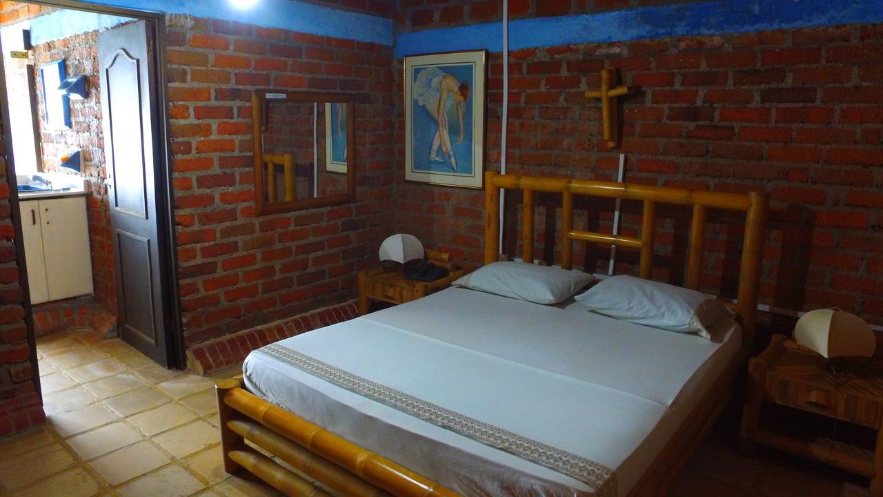 Hotel Hacienda Casa Blanca La Union  Buitenkant foto